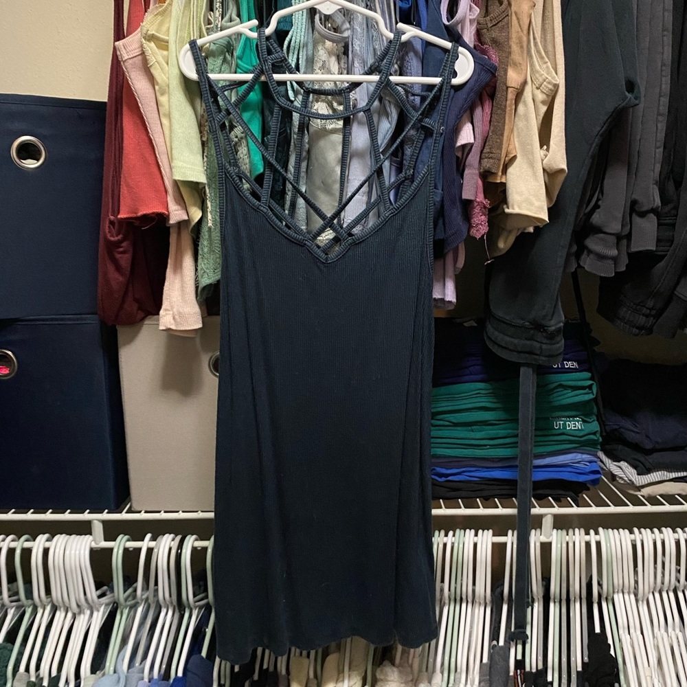 crisscross tank top